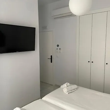 ゲストハウス Hom Museo