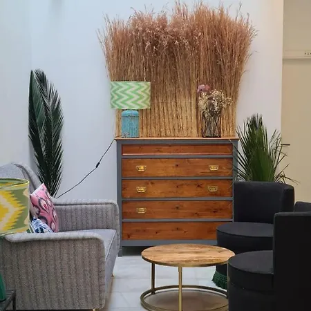 ゲストハウス Hom Museo